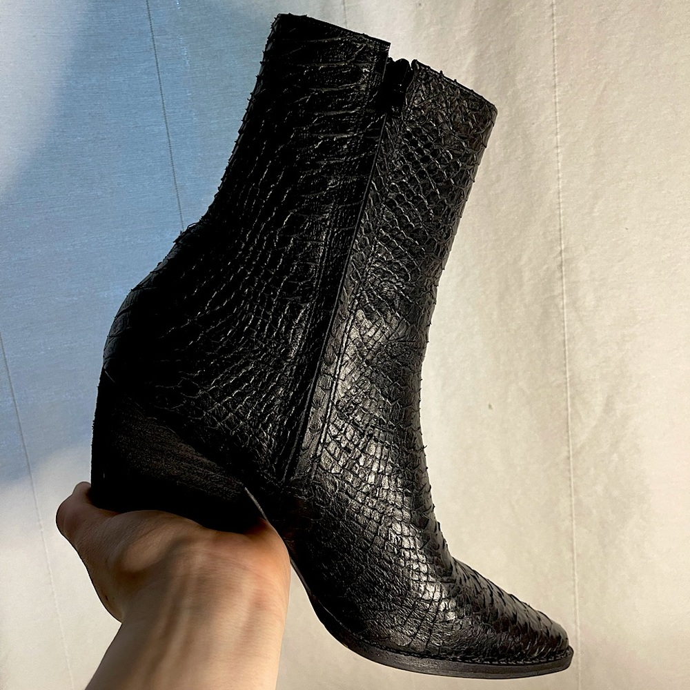 Matisse Caty Black Genuine Leather Snake Skin Booties